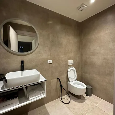 Oni Szálloda Saranda